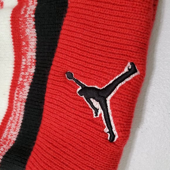 Jordan Men Hat OS Red Acrylic Beanie Jumpman Pom Pom Striped Pullover - Picture 2 of 4